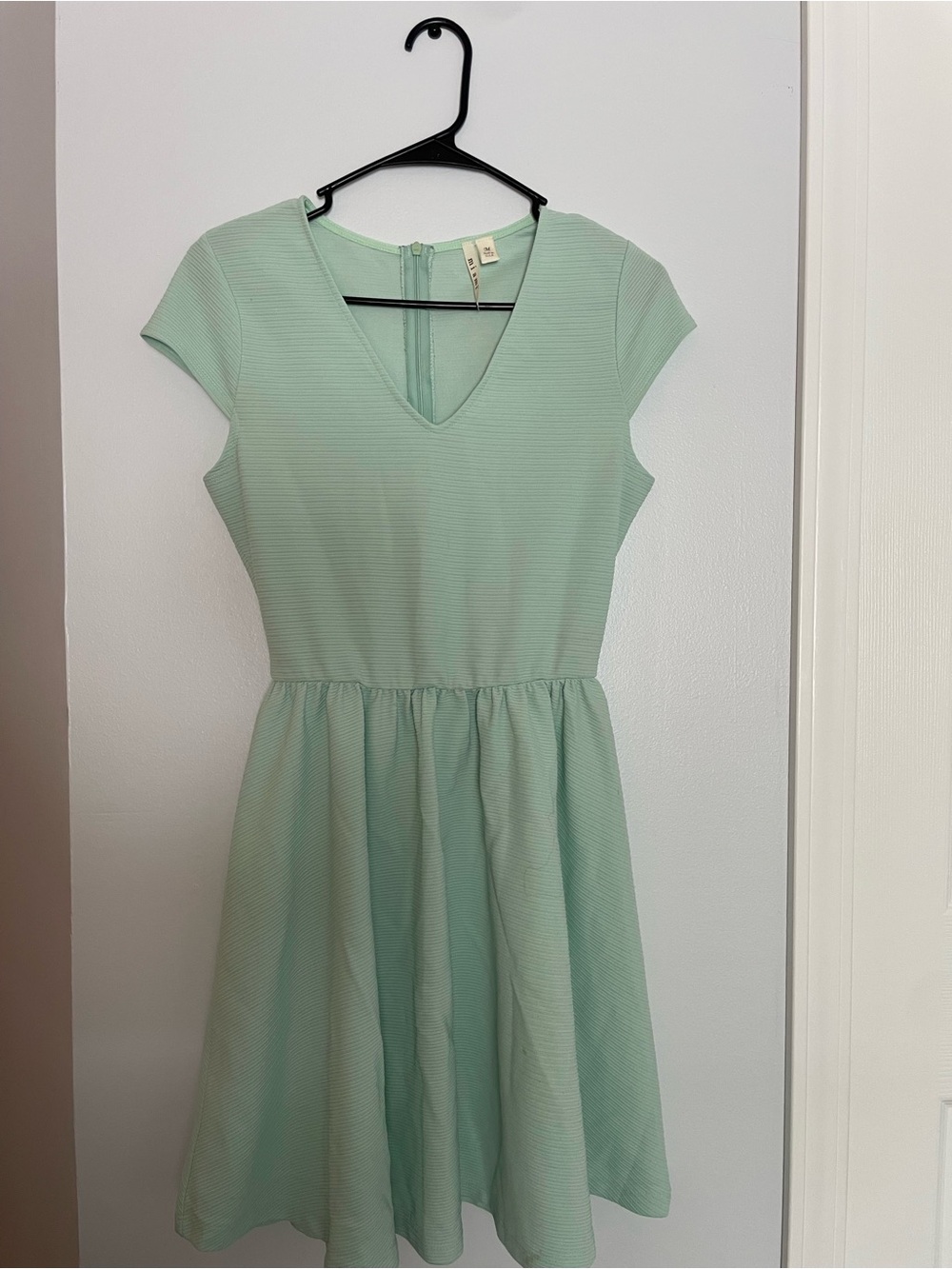 miami Mint V-Neck Cap Sleeve Midi Dress